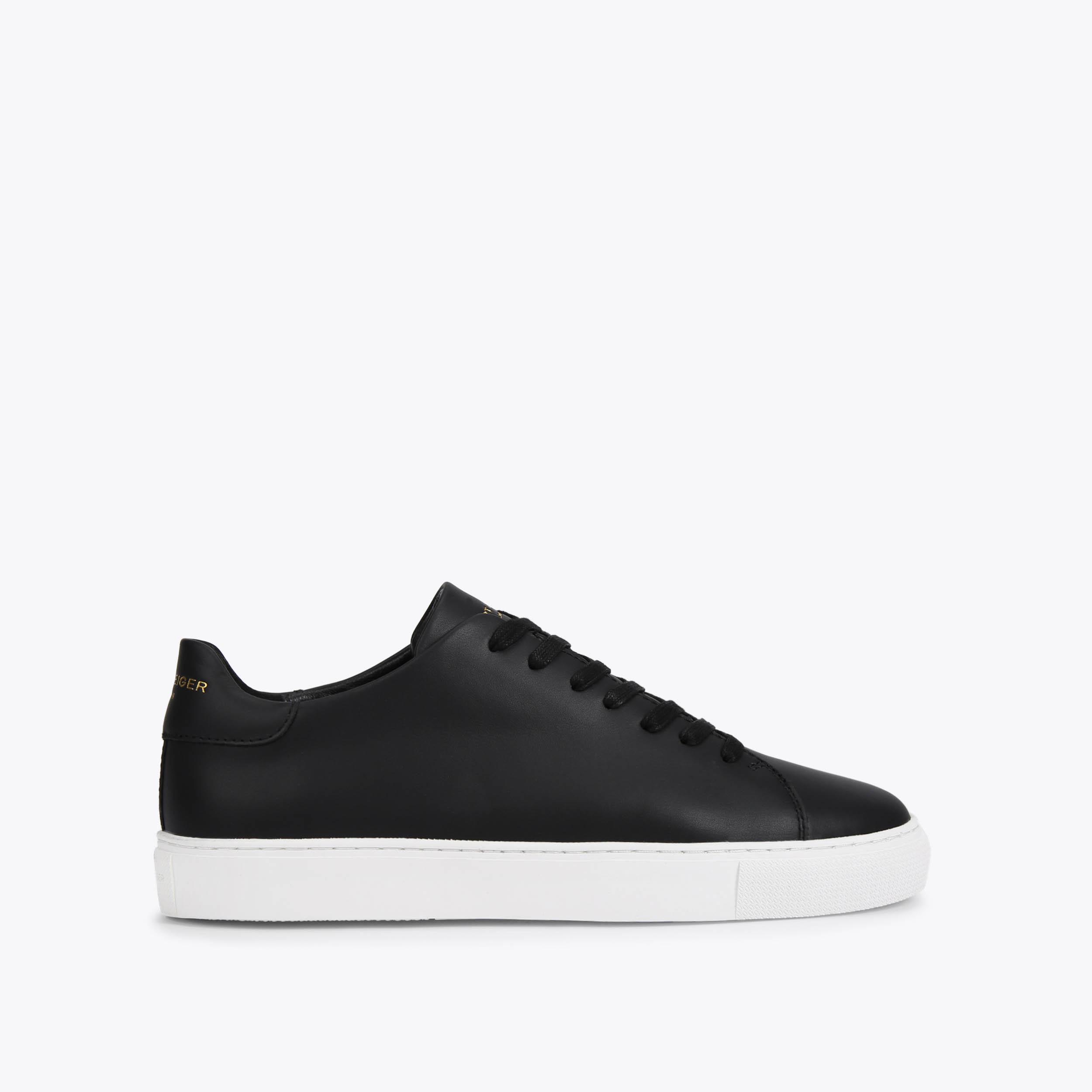 くーたん KENSINGTON SNEAKER Black Kensington Sneaker by KURT GEIGER